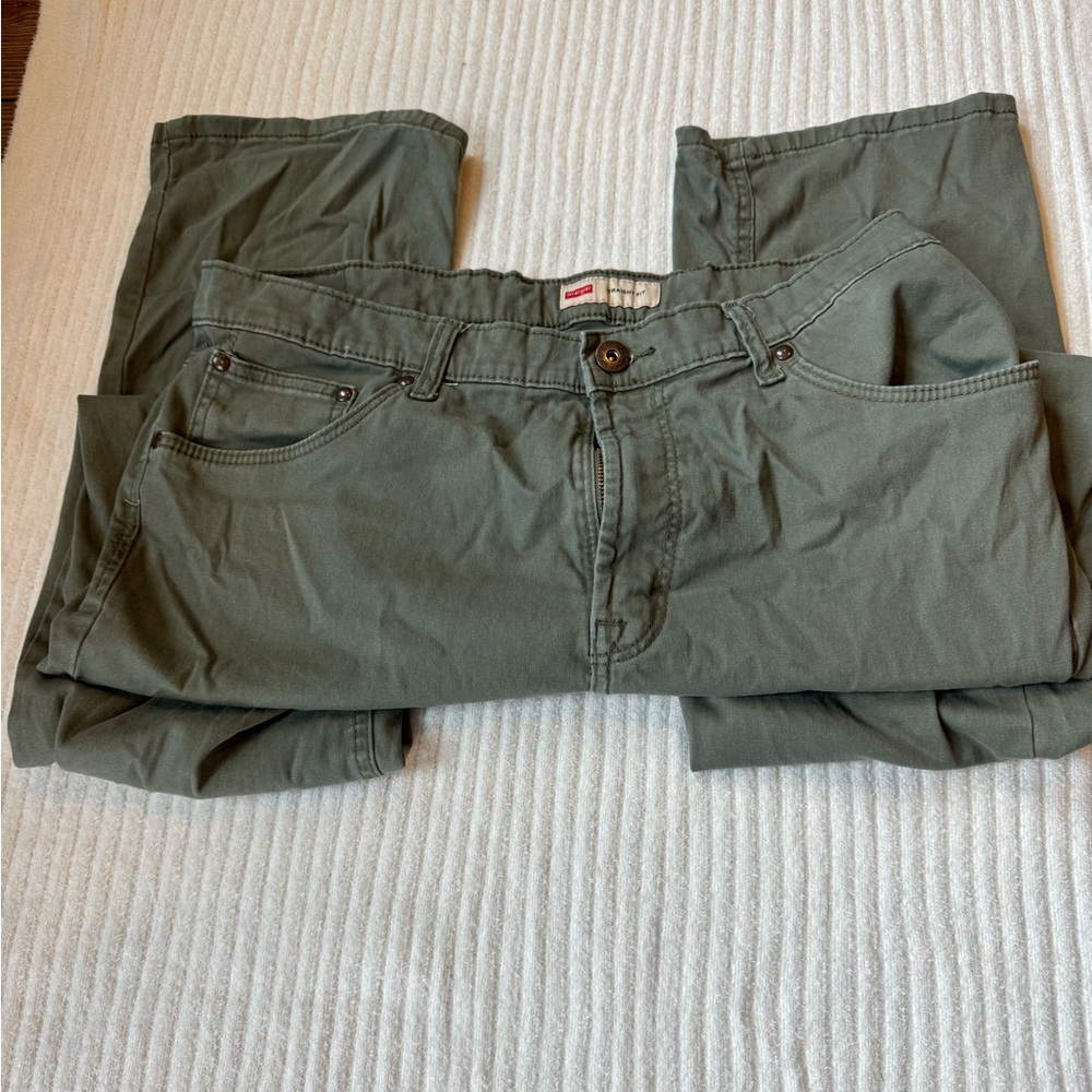 Men’s wrangler pants